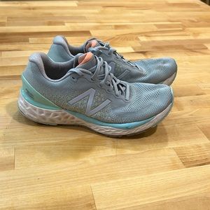 New Balance Fresh Foam 880 running shoe size 10